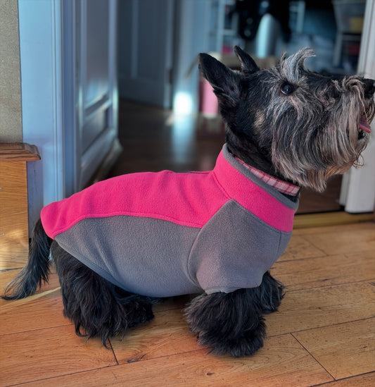 Zipped Fleece for Small Dogs - Cosy and water wicking